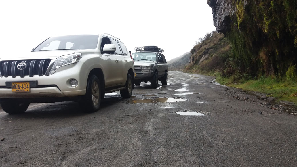 2 Toyota Landcruisers