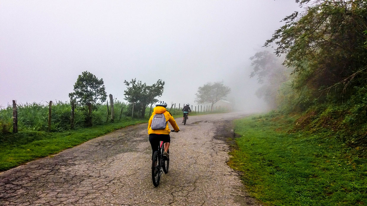 bikes riding down the forgotten road tour, Colombia